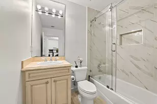 1752 NE 12th St, Fort Lauderdale, FL 33304 - Photo 23