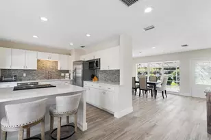 2501 NE 12th St, Pompano Beach, FL 33062 - Photo 3