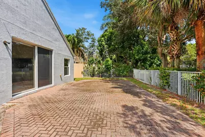 375 Berenger Walk, Royal Palm Beach, FL 33414 - Photo 21
