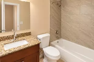 4125 Woodside Dr, Coral Springs, FL 33065 - Photo 17