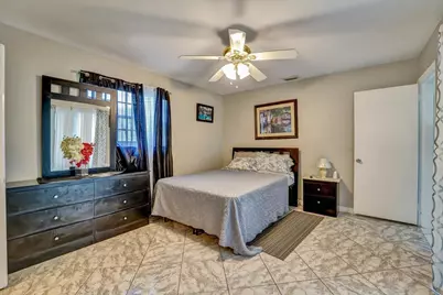 3982 NW 39th Avenue, Lauderdale Lakes, FL 33309 - Photo 17