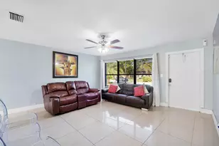 2911 NE 11th Ave, Pompano Beach, FL 33064 - Photo 13
