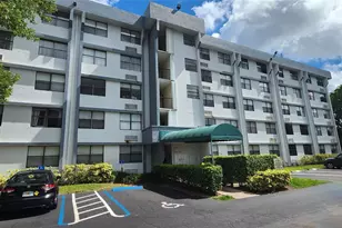 2501 Riverside Dr, Coral Springs, FL 33065 - Photo 17