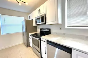 4071 N Dixie Hwy, Oakland Park, FL 33334 - Photo 7