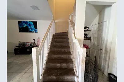 3376 W 105th Terrace, Hialeah, FL 33018 - Photo 9