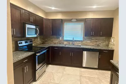 1083 SW 25th Place, Boynton Beach, FL 33426 - Photo 13