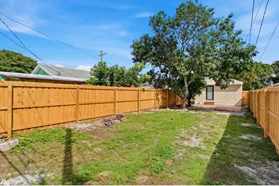 327 N H Street, Lake Worth Beach, FL 33460 - Photo 17