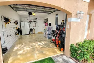 9894 NW 2nd Ct, Plantation, FL 33324 - Photo 39