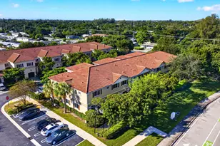 305 NE 47th Pl, Deerfield Beach, FL 33064 - Photo 35