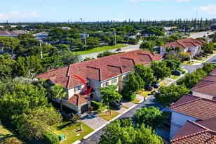 305 NE 47th Pl, Deerfield Beach, FL 33064 - Photo 33