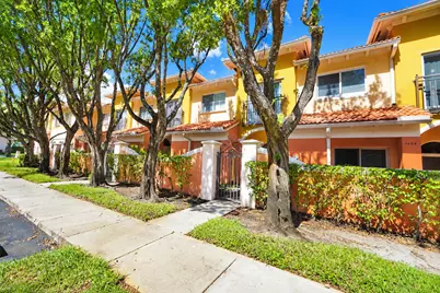 1405 S Santa Catalina Circle, North Lauderdale, FL 33068 - Photo 21
