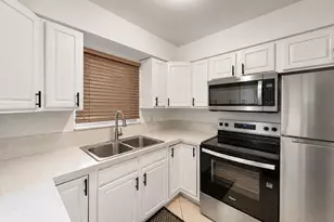 612 NE 11th Ave, Pompano Beach, FL 33060 - Photo 5