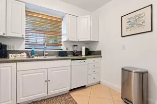 614 NE 11th Ave, Pompano Beach, FL 33060 - Photo 5