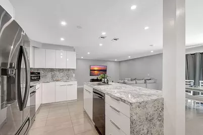 1343 W Ocean Avenue, Lantana, FL 33462 - Photo 5