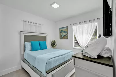 1100 NE 17th Way, Fort Lauderdale, FL 33304 - Photo 13
