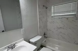 1531 SW 68th Ave, North Lauderdale, FL 33068 - Photo 9