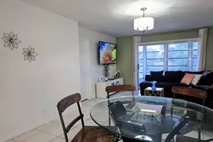 8105 NW 61st St, Tamarac, FL 33321 - Photo 5