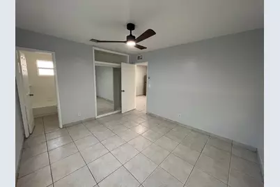 1022 NE 39th Street #1, Oakland Park, FL 33334 - Photo 5