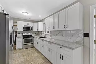 7081 SW 30th St, Miramar, FL 33023 - Photo 13