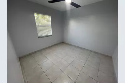 1022 NE 39th Street #2, Oakland Park, FL 33334 - Photo 7