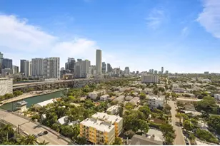 10 SW South River Dr, Miami, FL 33130 - Photo 21