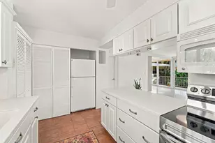 2725 NE 32nd Ave, Fort Lauderdale, FL 33308 - Photo 5