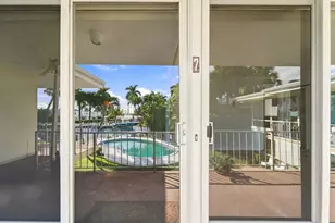 2725 NE 32nd Ave, Fort Lauderdale, FL 33308 - Photo 13