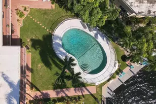 2725 NE 32nd Ave, Fort Lauderdale, FL 33308 - Photo 15