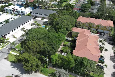 4696 SW 32nd Avenue, Dania Beach, FL 33312 - Photo 5