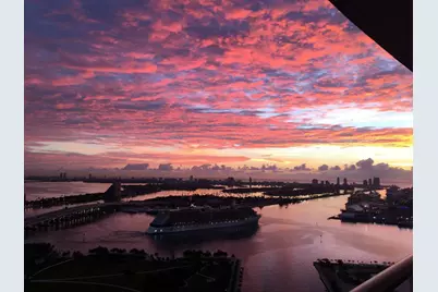 888 Biscayne Boulevard #3712, Miami, FL 33132 - Photo 9