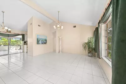 2219 E Pineridge Court, Delray Beach, FL 33444 - Photo 13