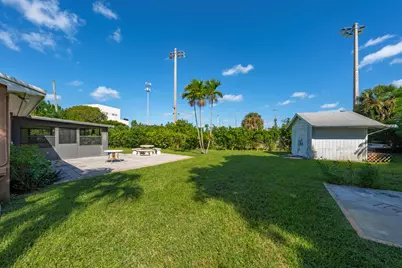 2219 E Pineridge Court, Delray Beach, FL 33444 - Photo 25