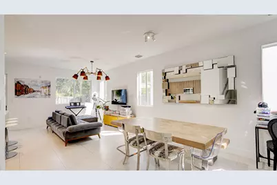 10241 NW 72nd Terrace, Doral, FL 33178 - Photo 5