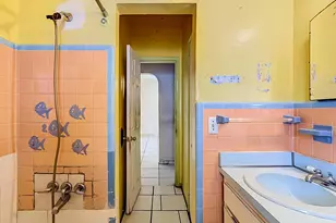511 NW 46th St, Miami, FL 33127 - Photo 23