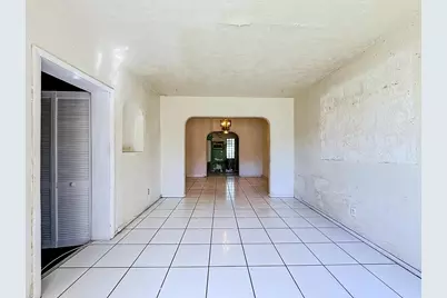 511 NW 46th Street, Miami, FL 33127 - Photo 9