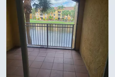 9645 NW 1st Court #1-206, Pembroke Pines, FL 33024 - Photo 5