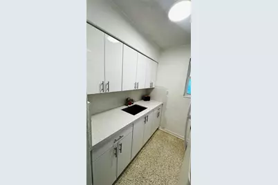1135 NW 4th Street #5, Miami, FL 33128 - Photo 3