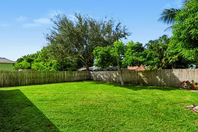 1024 Park Hill Drive, Haverhill, FL 33417 - Photo 19