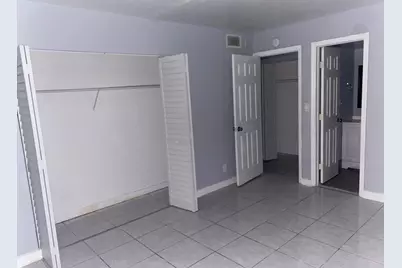 207 NW 32nd Court #108, Pompano Beach, FL 33064 - Photo 5