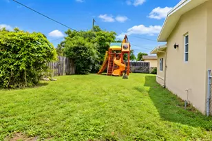 7700 Sunset Strip, Sunrise, FL 33322 - Photo 23