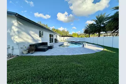 10334 SW 50th Street, Cooper City, FL 33328 - Photo 13