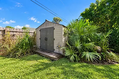 4702 Myrtle Drive, Fort Pierce, FL 34982 - Photo 37