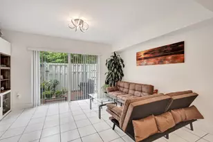 235 Riviera Cir, Weston, FL 33326 - Photo 11