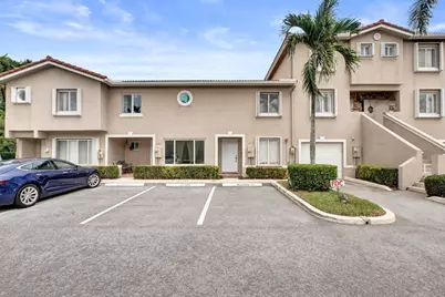 235 Riviera Circle, Weston, FL 33326 - Photo 1