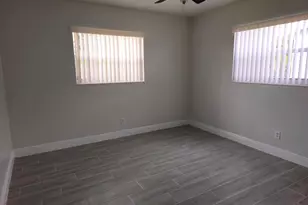 671 NE 46th Ct, Oakland Park, FL 33334 - Photo 11