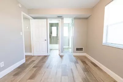 3392 2nd Avenue N, Palm Springs, FL 33461 - Photo 13