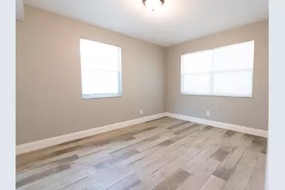 3392 2nd Avenue N, Palm Springs, FL 33461 - Photo 9
