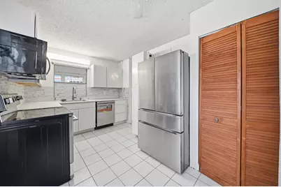 7875 Margate Boulevard #101, Margate, FL 33063 - Photo 11