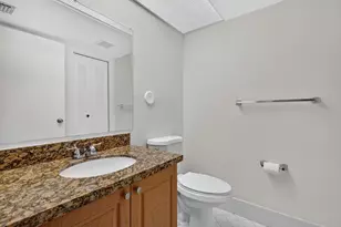 801 SW 141st Ave, Pembroke Pines, FL 33027 - Photo 15