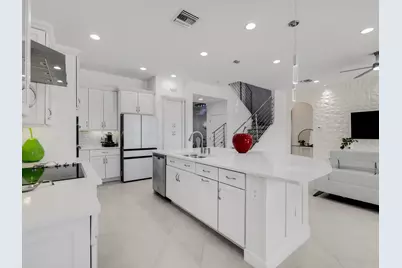 8256 Bradford Way, Parkland, FL 33076 - Photo 17